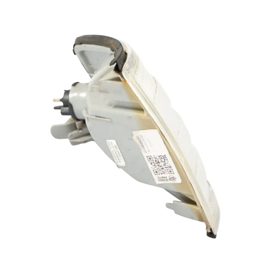 Intermitente Luz Delantera Derecha para Mercedes S124 con número de pieza A1248260843 Mercedes S124 Intermitente Luz Delantera Derecha - SKU A1248260843 - Número de pieza A1248260843