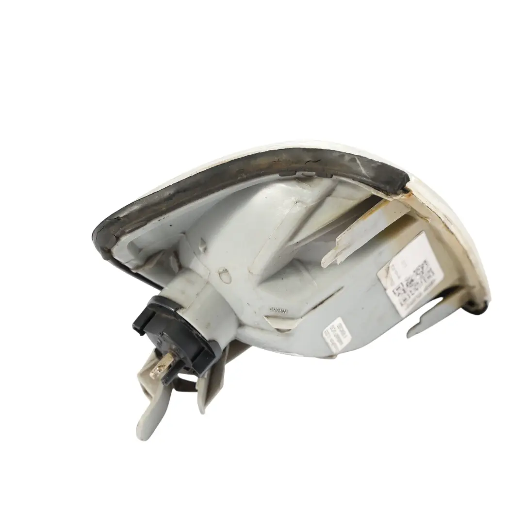 Mercedes S124 Lampa Kierunkowskazu Migacz Prawy Przód - SKU A1248260843 - Numer Części A1248260843