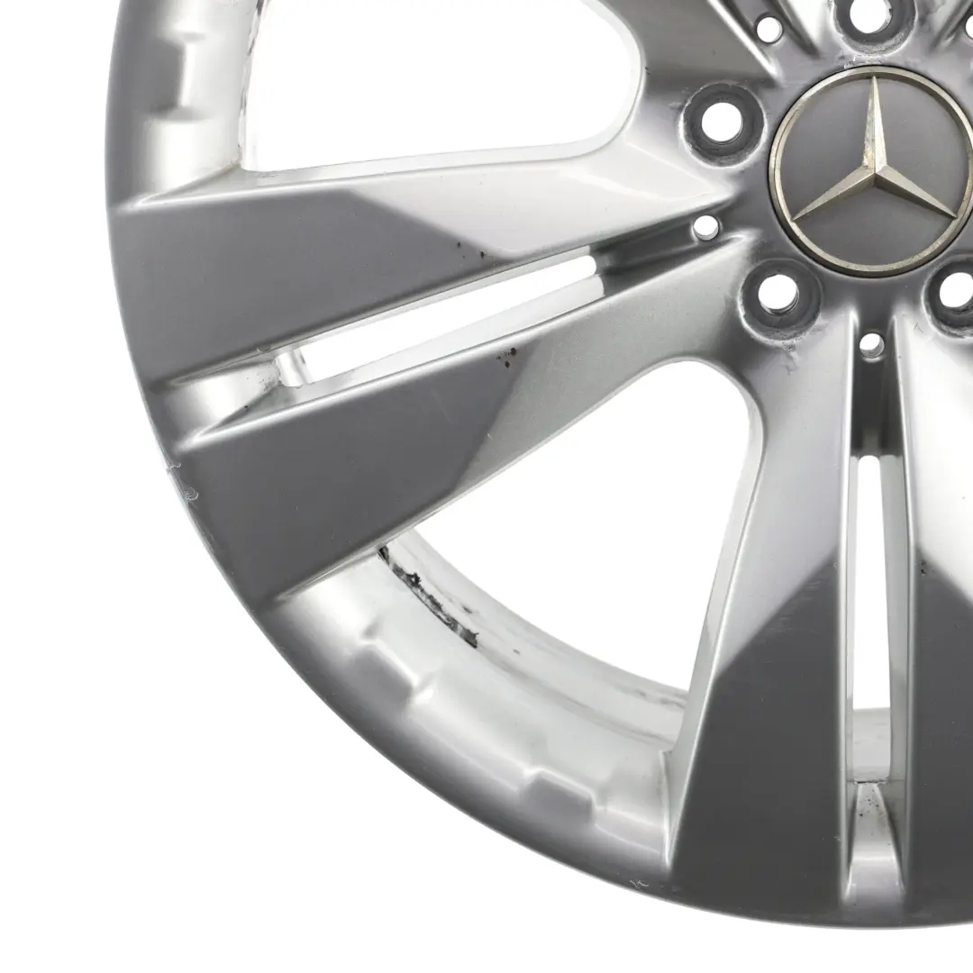 Cerchio In Lega 5 Doppie Razze 20" 8,5J ET:55 per Mercedes W164 con numero di parte A1644014902 Mercedes W164 Cerchio In Lega 5 Doppie Razze 20" 8,5J ET:55 - SKU A1644014902-1 - Numero di parte A1644014902