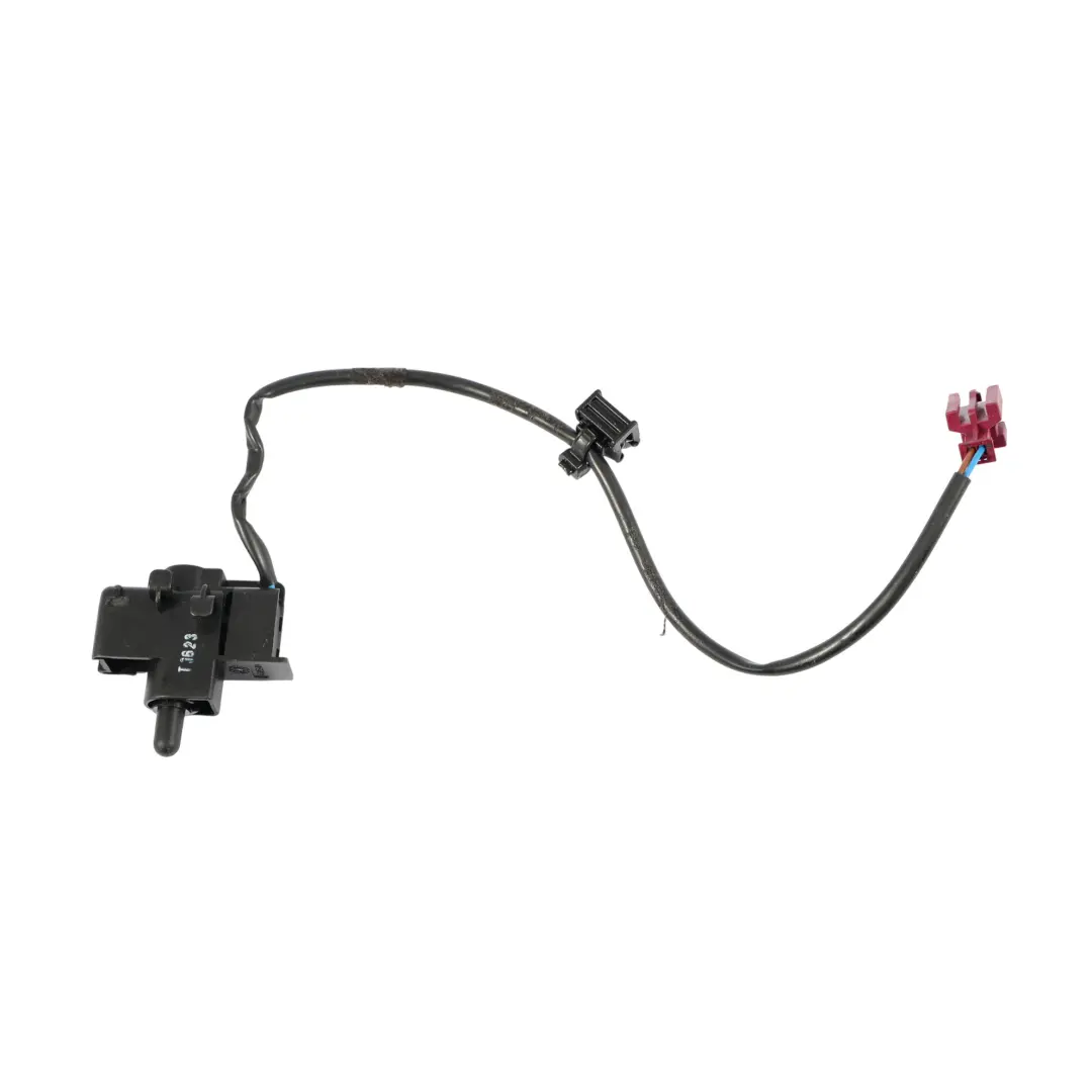 Mercedes R172 R231 Przełącznik Krańcowy Oświetlenia Schowka - SKU A1728207910-1 - Numer Części A1728207910