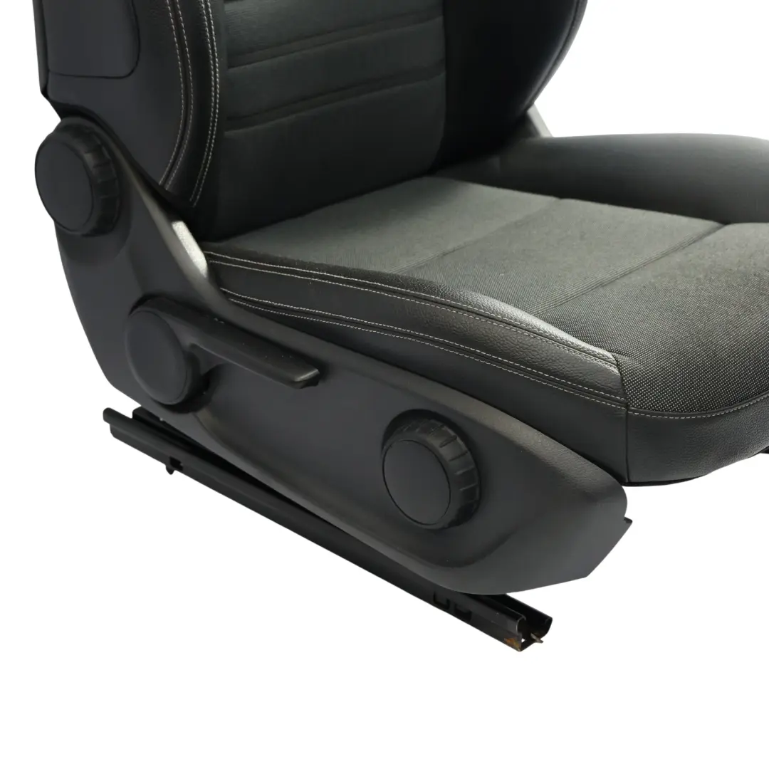 Mercedes W176 Asiento Delantero Derecho Interior Medio Cuero Negro - SKU A1769108601-3 - Número de pieza A1769108601