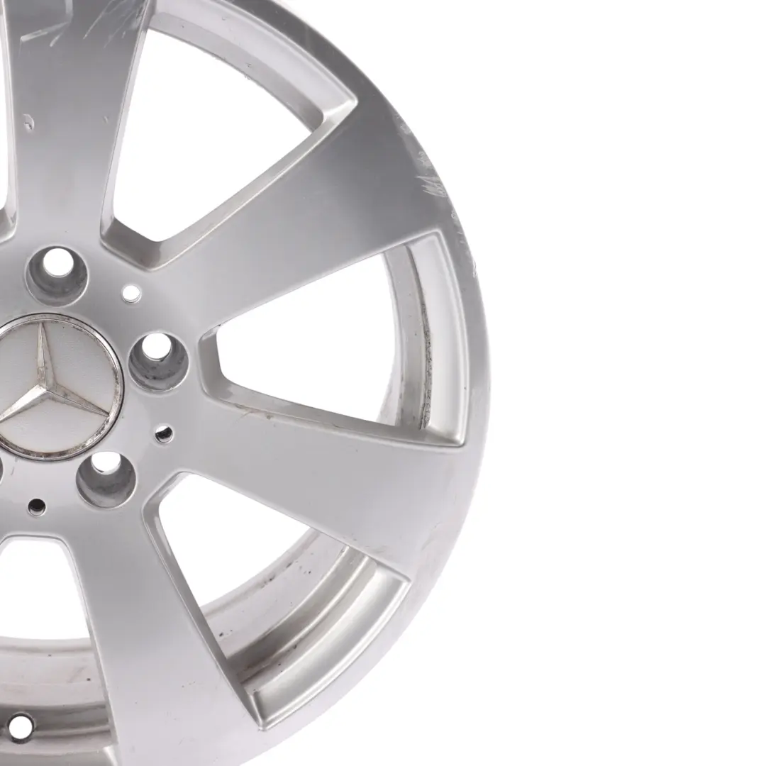 Felga Aluminiowa 16" 7J do Mercedes W204 o numerze A2044011102 Mercedes W204 Felga Aluminiowa 16" 7J - SKU A2044011102-1 - Numer Części A2044011102