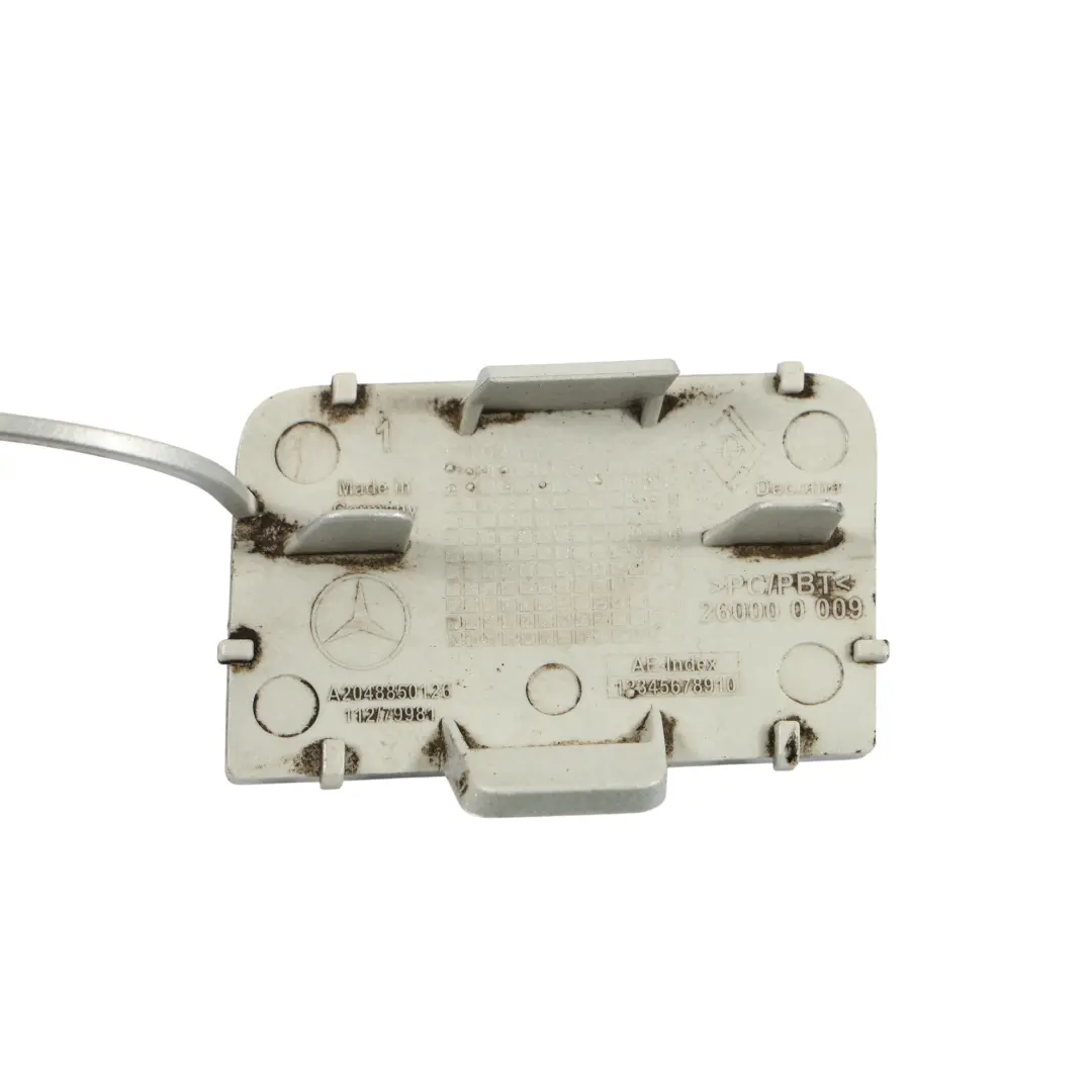 Paraurti Anteriore Occhiello Rifinitura Iridium Silver - 775 per Mercedes S204 con numero di parte A2048850426 Mercedes S204 Paraurti Anteriore Occhiello Rifinitura Iridium Silver - 775 - SKU A2048850426-IRS - Numero di parte A2048850426