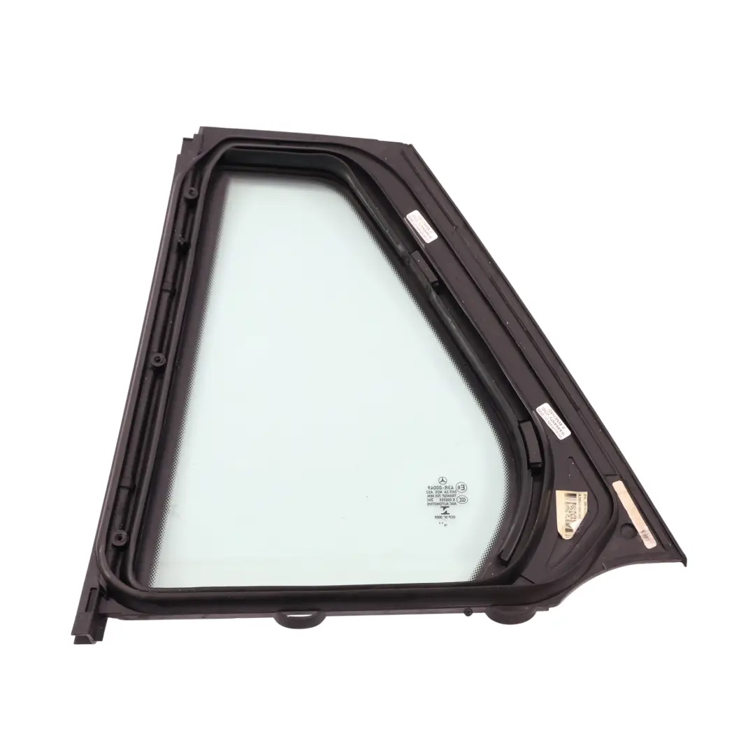 Seitenfenster Lüftungsgitter Hinten Rechts Getöntes Glas AS3 für Mercedes S205 mit Teilenummer A2057300355 Mercedes S205 Seitenfenster Lüftungsgitter Hinten Rechts Getöntes Glas AS3 - SKU A2057300355 - Teilenummer A2057300355