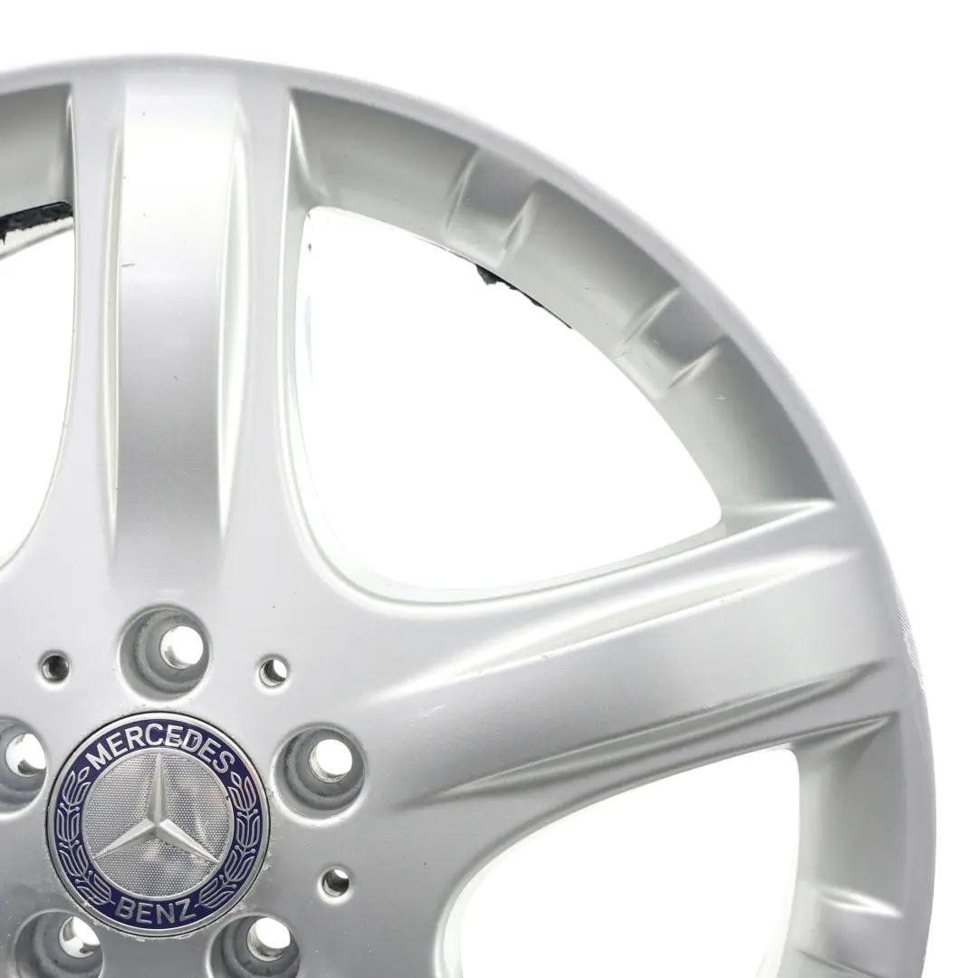 Llanta de Aleación Plateada 19" 8J ET:67 5 radios para Mercedes W251 con número de pieza A2514011202 Mercedes W251 Llanta de Aleación Plateada 19" 8J ET:67 5 radios - SKU A2514011202-1 - Número de pieza A2514011202