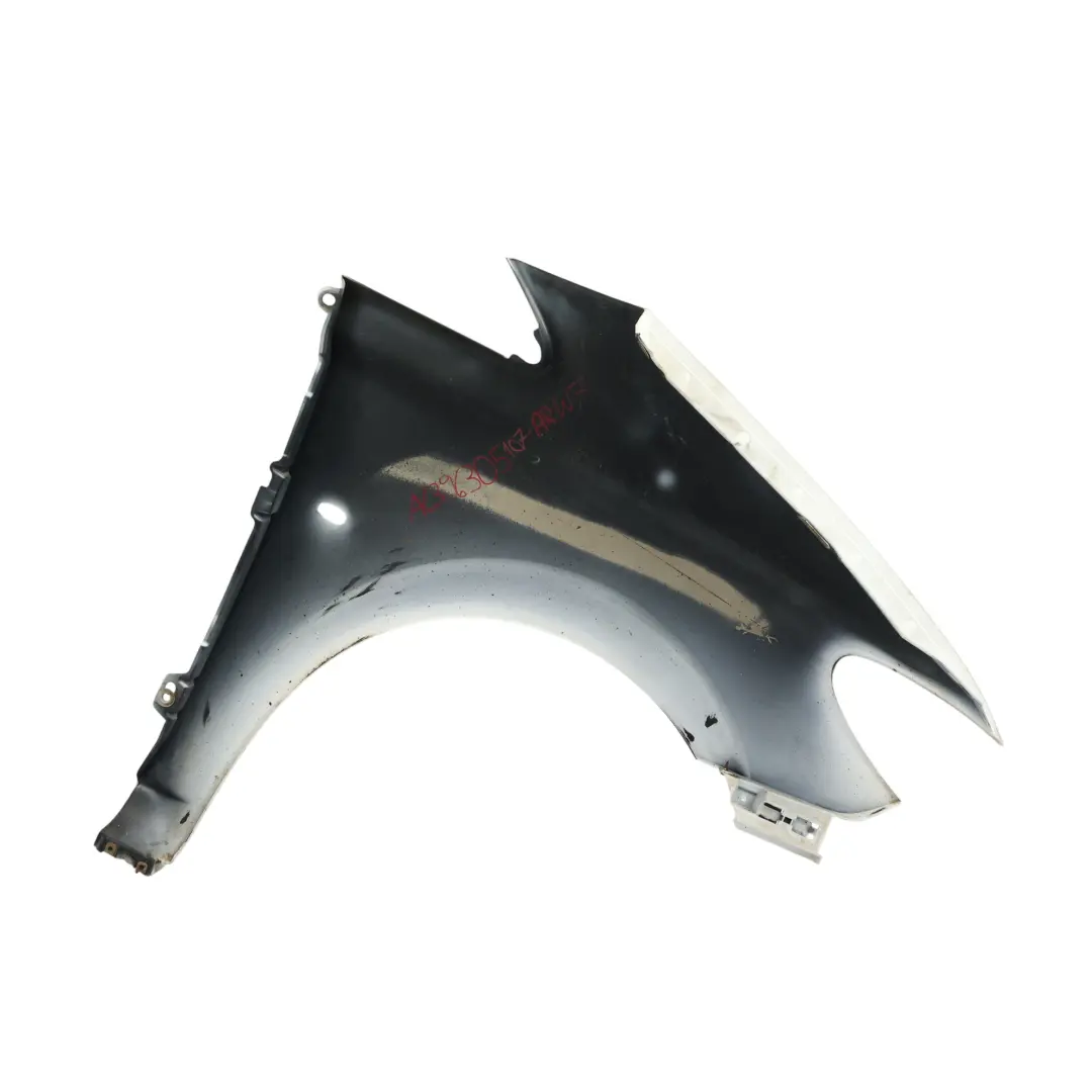 Pannello Alare Anteriore Sinistro Parafango Arctic White - 9147 per Mercedes W639 con numero di parte A6396305107 Mercedes W639 Pannello Alare Anteriore Sinistro Parafango Arctic White - 9147 - SKU A6396305107-ARW7 - Numero di parte A6396305107