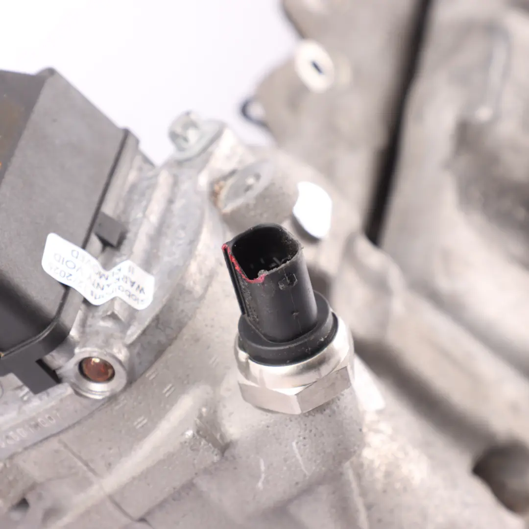 Colector De Admisión Izquierdo OM642 Diesel V6 Motor para Mercedes W204 con número de pieza A6420907037 Mercedes W204 Colector De Admisión Izquierdo OM642 Diesel V6 Motor - SKU A6420907037-3 - Número de pieza A6420907037