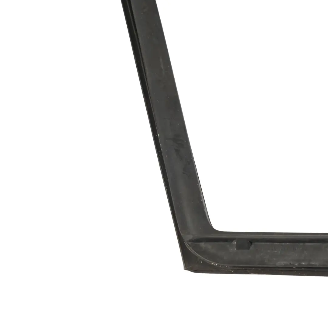 Mercedes Sprinter W906 Guarnizione Finestrino Anteriore Sinistra - SKU A9066711720 - Numero di parte A9066711720