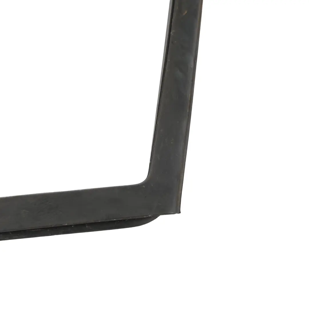 Mercedes Sprinter W906 Guarnizione Finestrino Anteriore Sinistra - SKU A9066711720 - Numero di parte A9066711720