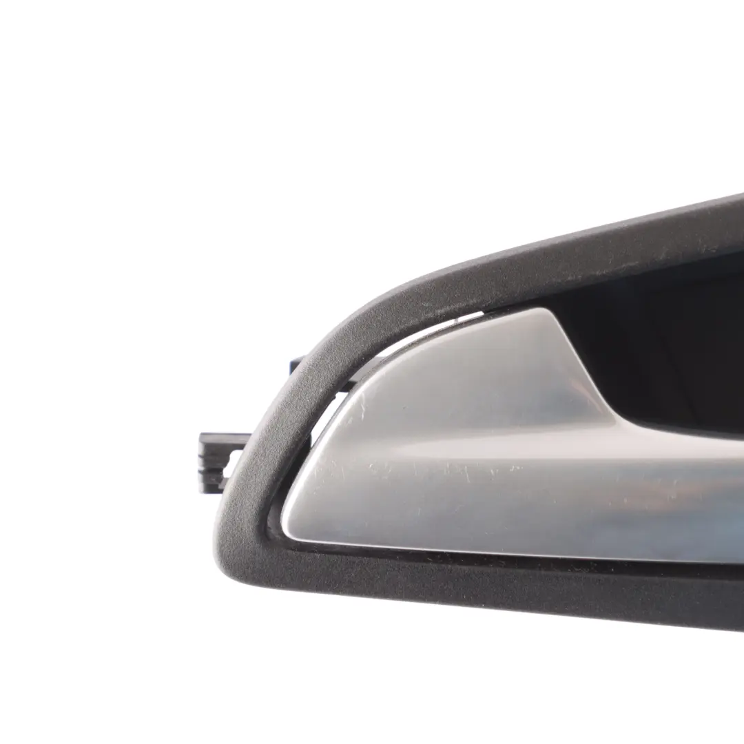 Mk3 Maniglia Interna Di Apertura Porta Presa Sinistra AM51U22601BEW per Ford Focus con numero di parte AM51-U22601-BEW Ford Focus Mk3 Maniglia Interna Di Apertura Porta Presa Sinistra AM51U22601BEW - SKU AM51-U22601-BEW - Numero di parte AM51-U22601-BEW