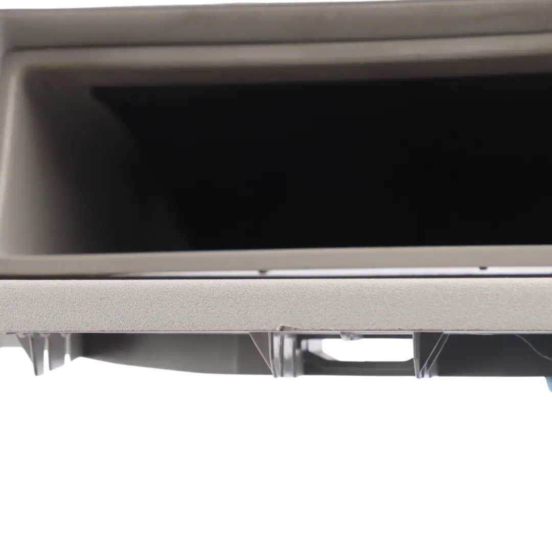 Pannello Interruttore Cabina Tetto Grigio per Ford Transit Custom con numero di parte BK21-V045B54-ADW Ford Transit Custom Pannello Interruttore Cabina Tetto Grigio - SKU BK21-V045B54-ADW - Numero di parte BK21-V045B54-ADW