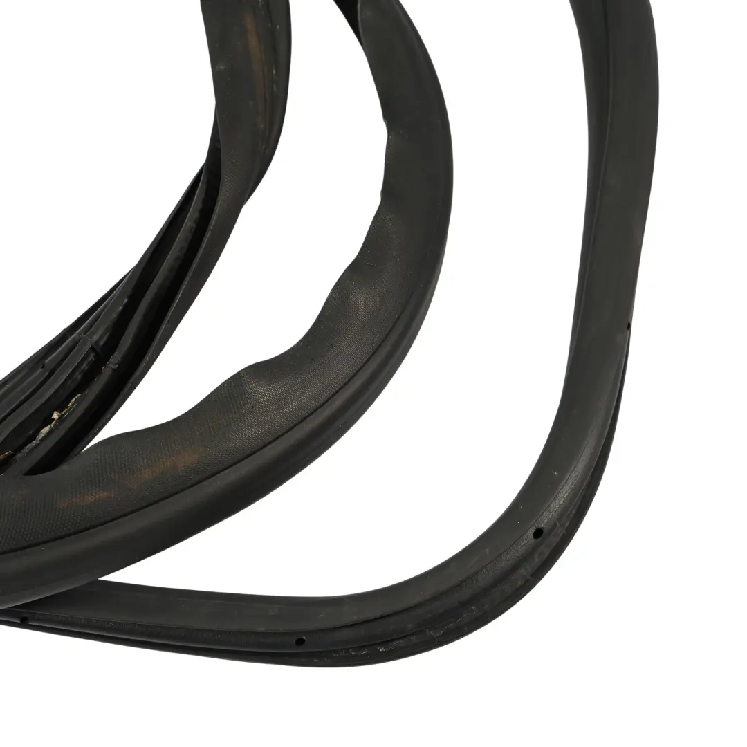 Guarnizione Guarnizione Porta Anteriore Destra per Ford Transit VII con numero di parte BK21-V20708-AB Ford Transit VII Guarnizione Guarnizione Porta Anteriore Destra - SKU BK21-V20708-AB - Numero di parte BK21-V20708-AB