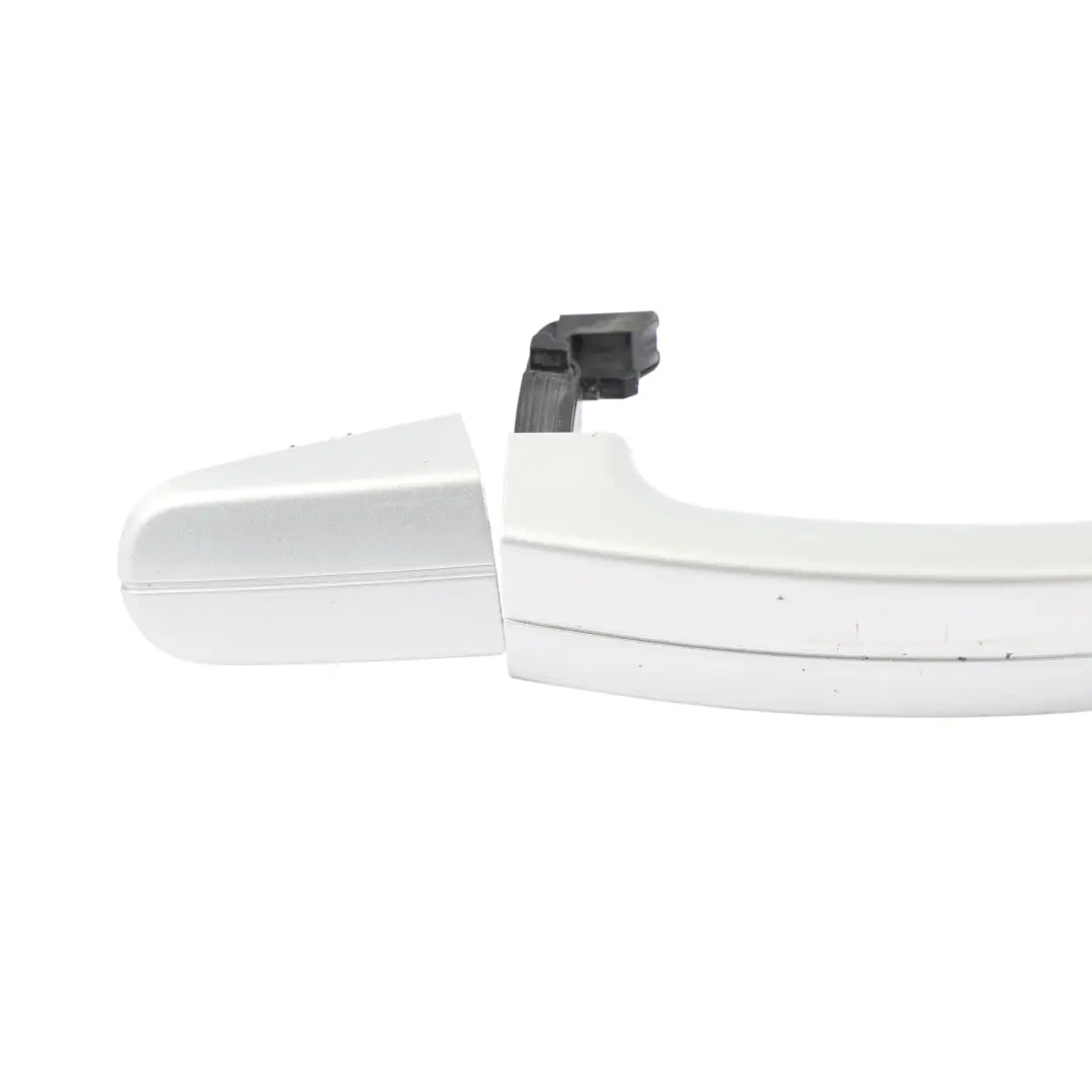 Poignées De Porte Arrière Extérieures Argent Lunaire ZJ pour Ford Transit Custom à propos du numéro de pièce 1769291 Ford Transit Custom Poignées De Porte Arrière Extérieures Argent Lunaire ZJ - SKU 1769291-MDS - Numéro de pièce 1769291