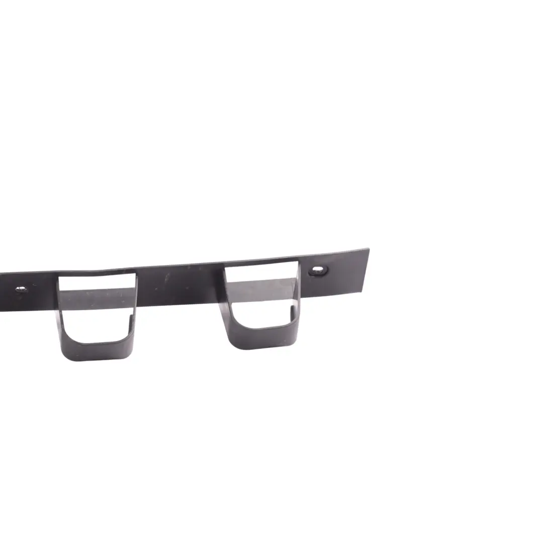 Ford Focus MK3 Support Fixation Pare-Chocs Arrière Centre - SKU BM51-A17B861-A - Numéro de pièce BM51-A17B861-A
