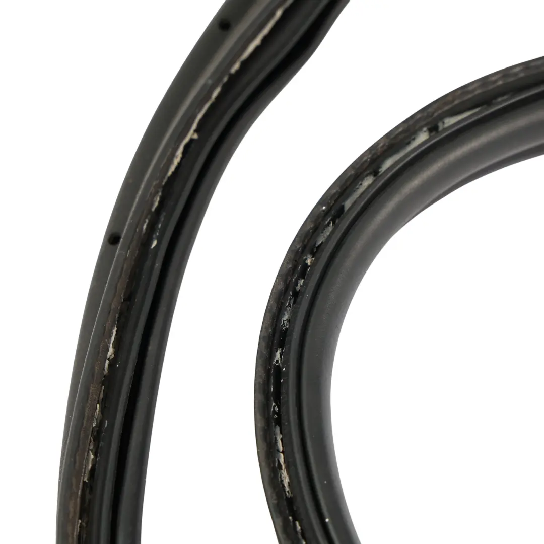 Ford Focus Mk3 Boot Trunk Tailgate Sealing Rubber Gasket Seal - SKU BM51-A404A06-SB - Part number BM51-A404A06-SB