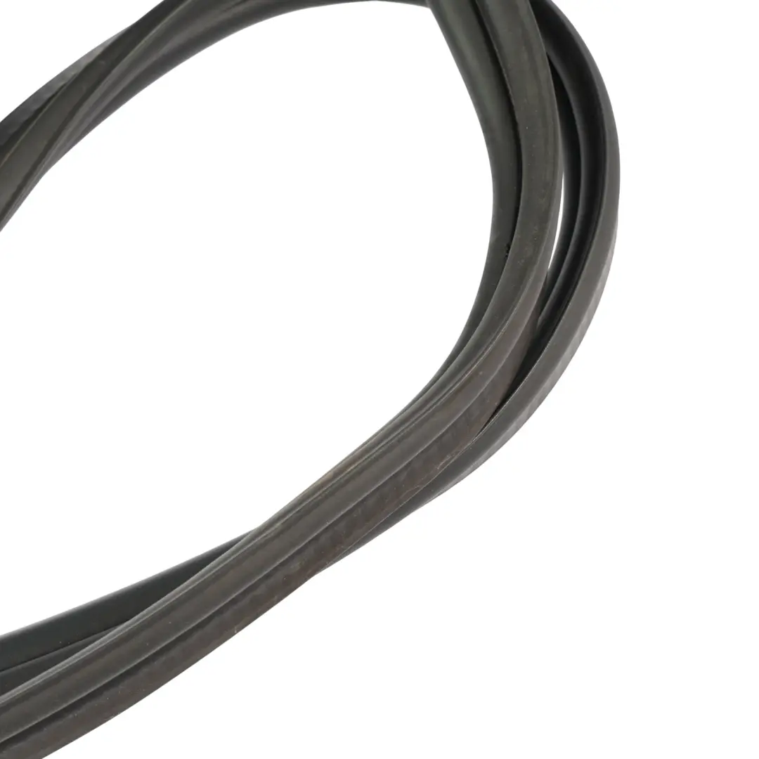 Ford Focus III Joint D'Étanchéité Hayon De Coffre - SKU BM51-A404A06-SB - Numéro de pièce BM51-A404A06-SB