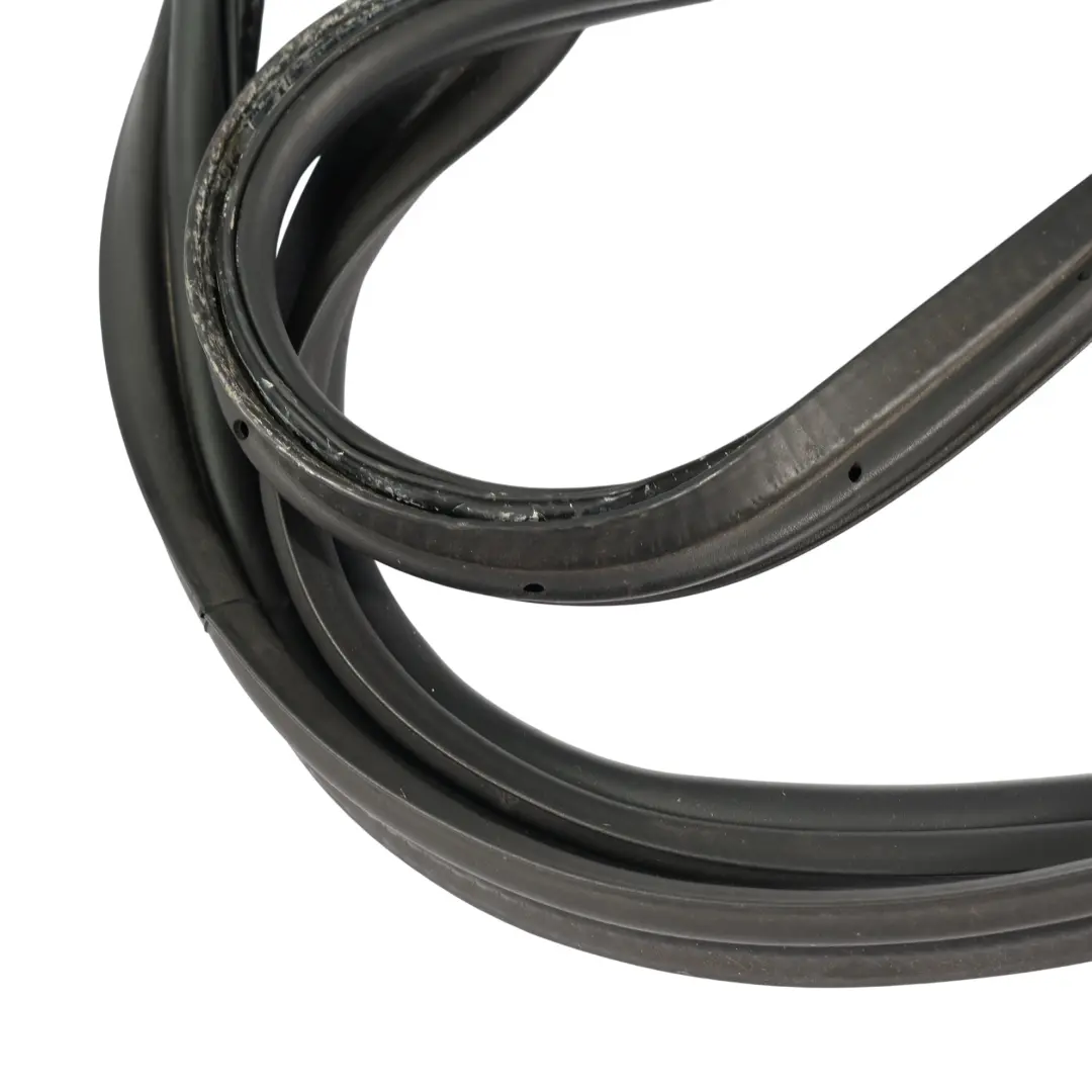 Ford Focus III Guarnizione Portellone Posteriore Del Bagagliaio - SKU BM51-A404A06-SB - Numero di parte BM51-A404A06-SB