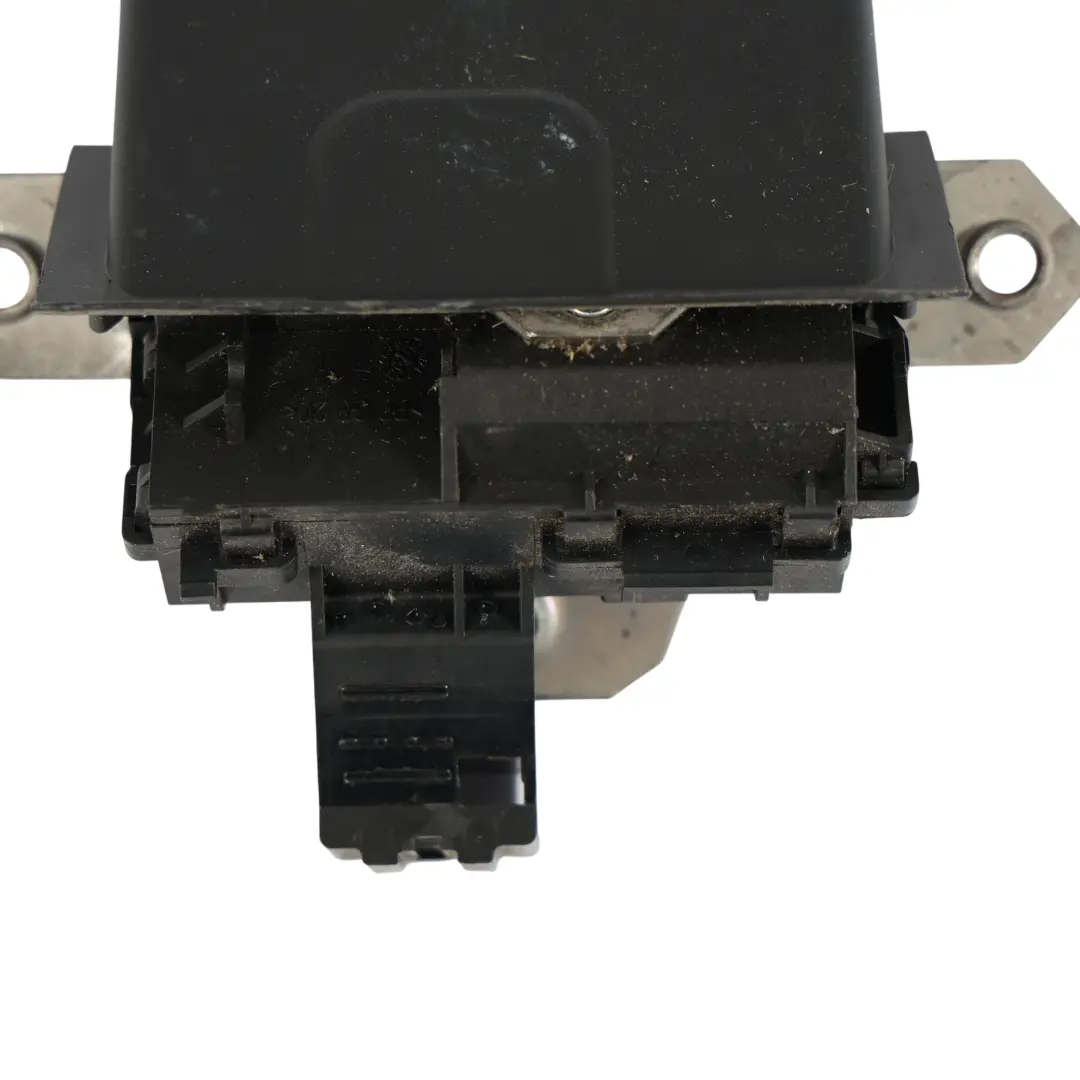 Mk3 Zamek Klapy Bagażnika do Ford Focus o numerze 8M51-R442A66-DC Ford Focus Mk3 Zamek Klapy Bagażnika - SKU 8M51-R442A66-DC - Numer Części 8M51-R442A66-DC