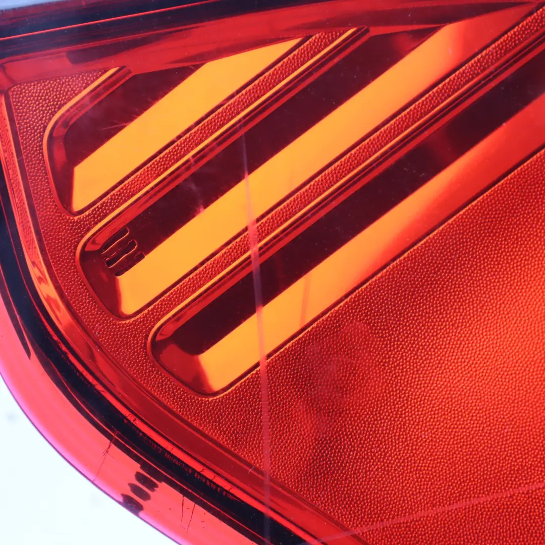 Ford Fiesta Mk7 Fanale Posteriore Esterno Sinistro - SKU C1BB-13405-AE - Numero di parte C1BB-13405-AE