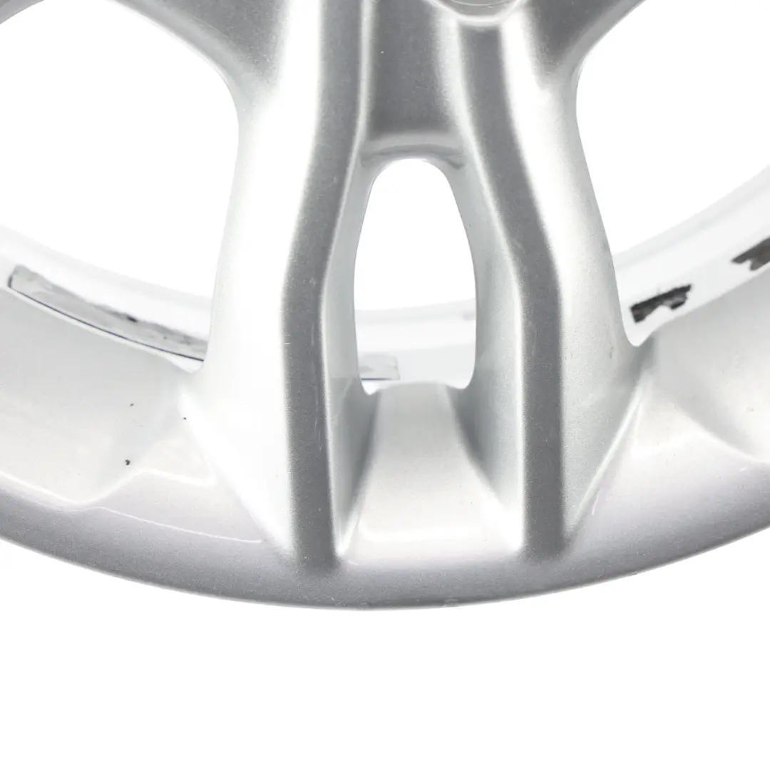 Llanta Aleación Plateada 15" 6J ET:47.5 para Ford Fiesta Mk7 con número de pieza E1BJ-1007-AA Ford Fiesta Mk7 Llanta Aleación Plateada 15" 6J ET:47.5 - SKU E1BJ-1007-AA-1 - Número de pieza E1BJ-1007-AA