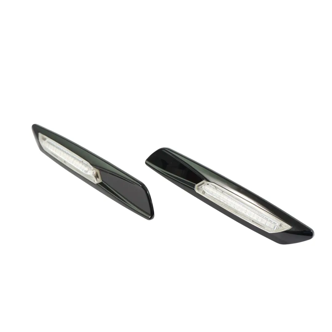 Set Indicatori Di Direzione Laterali LED Nero Lucido 2057YF158-1 per BMW E39 E60 F10 con numero di parte E60-INDICATOR-SET BMW E39 E60 F10 Set Indicatori Di Direzione Laterali LED Nero Lucido 2057YF158-1 - SKU E60-INDICATOR-SET - Numero di parte E60-INDICATOR-SET