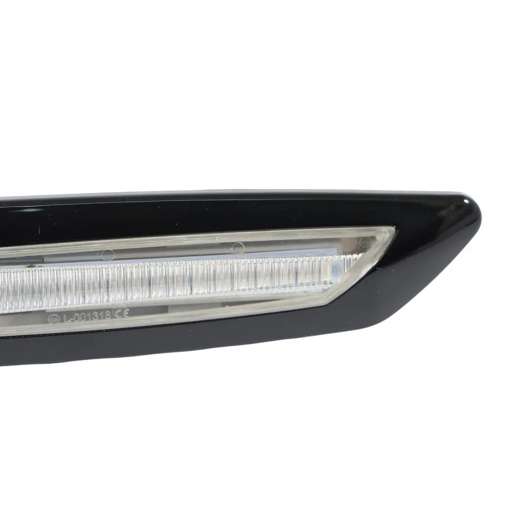 BMW E39 E60 F10 Jeu De Clignotants Latéraux LED Noir Brillant 2057YF158-1 - SKU E60-INDICATOR-SET - Numéro de pièce E60-INDICATOR-SET