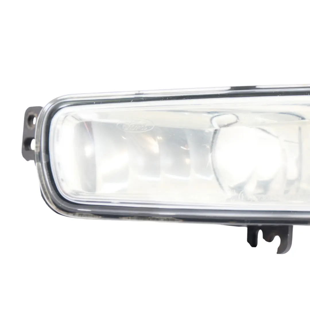 Lift Lampa Przeciwmgielna Lewy Przód do Ford Focus III o numerze F1EB-15A255-AB Ford Focus III Lift Lampa Przeciwmgielna Lewy Przód - SKU F1EB-15A255-AB - Numer Części F1EB-15A255-AB