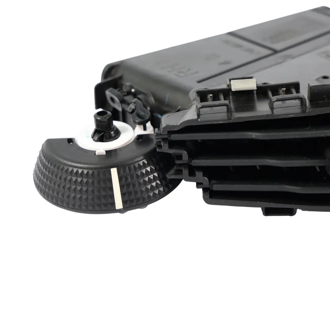 Mk3 Cruscotto Bocchetta Centrale Destra per Ford Focus con numero di parte F1EBA014L20BB3JA6 Ford Focus Mk3 Cruscotto Bocchetta Centrale Destra - SKU F1EBA014L20BB3JA6 - Numero di parte F1EBA014L20BB3JA6