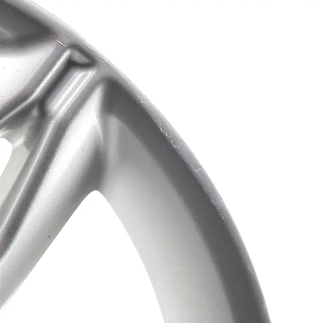 Mk3 Felga Aluminiowa Srebrna 17" 7J ET:50 do Ford Focus o numerze F1EJ-C1B Ford Focus Mk3 Felga Aluminiowa Srebrna 17" 7J ET:50 - SKU F1EJ-C1B-1 - Numer Części F1EJ-C1B