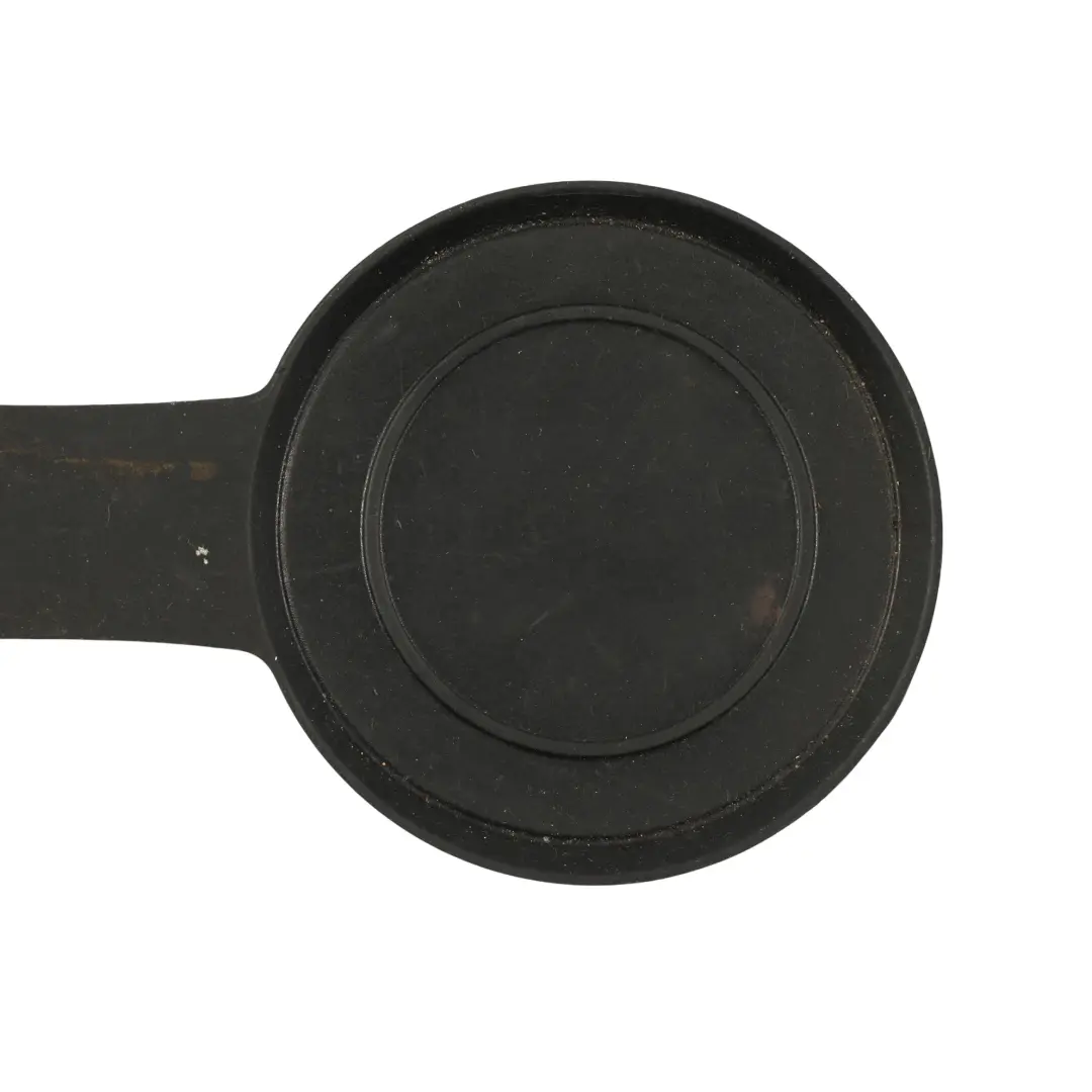 Mk6 Mittelkonsole Cup Holder Gummimatte Einsatz für Ford Mustang GT mit Teilenummer FR3B-6304694-A Ford Mustang GT Mk6 Mittelkonsole Cup Holder Gummimatte Einsatz - SKU FR3B-6304694-A - Teilenummer FR3B-6304694-A