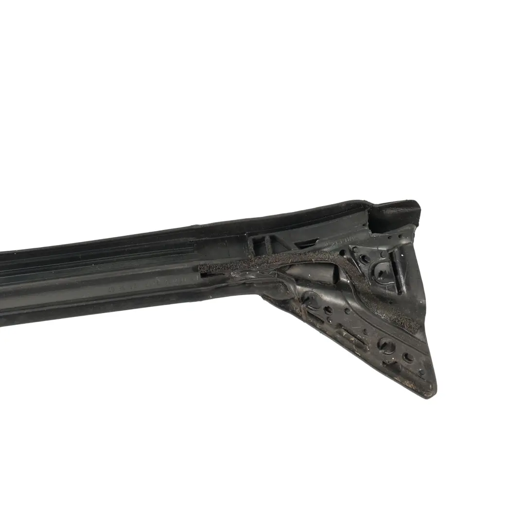 Ford Mustang VI Joint De Fenêtre De Porte Avant Gauche - SKU FR3B-6321597-A - Numéro de pièce FR3B-6321597-A