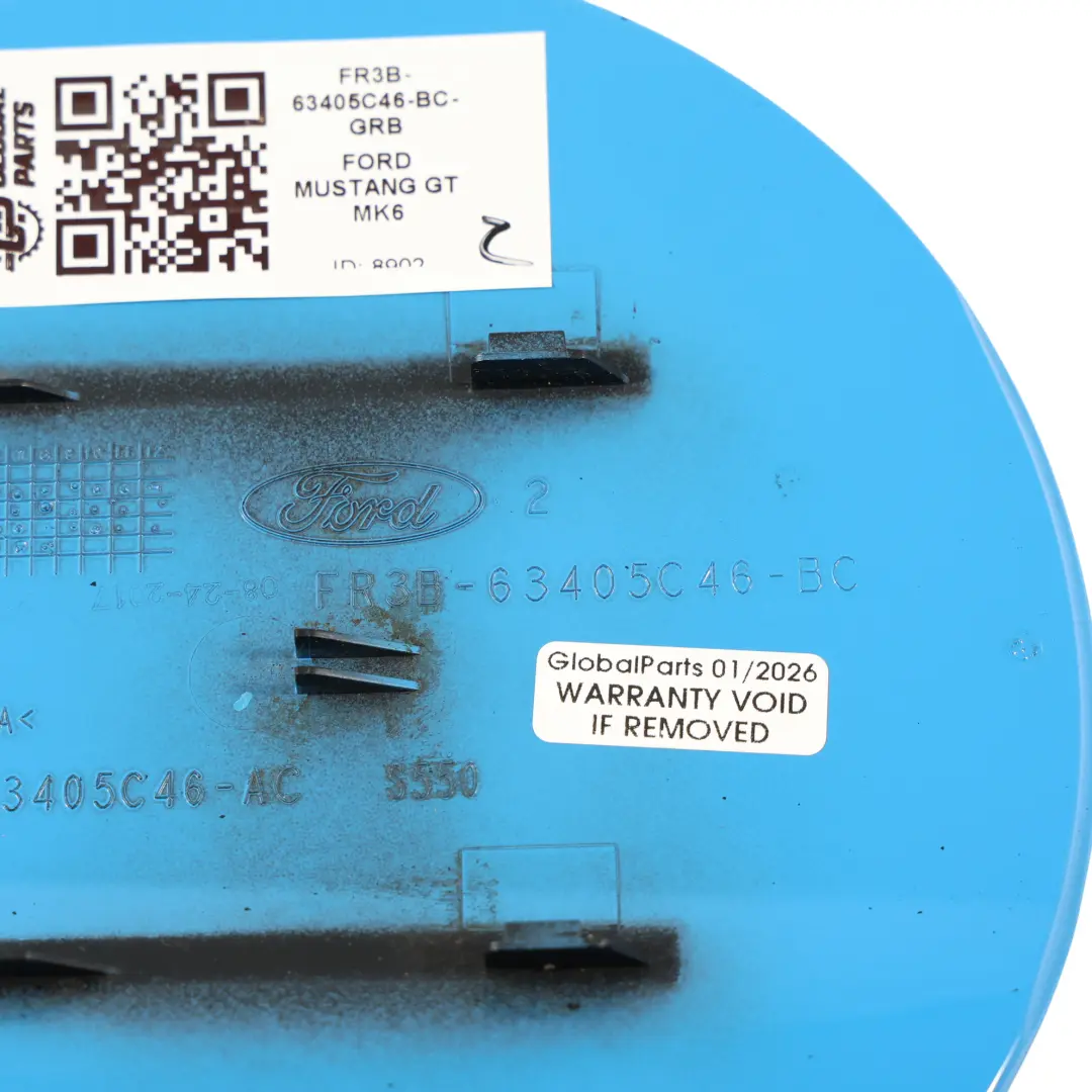 Mk6 Tankdeckelabdeckung Grabber Blau - CI für Ford Mustang GT mit Teilenummer FR3B-63405C46-BC Ford Mustang GT Mk6 Tankdeckelabdeckung Grabber Blau - CI - SKU FR3B-63405C46-BC-GRB - Teilenummer FR3B-63405C46-BC