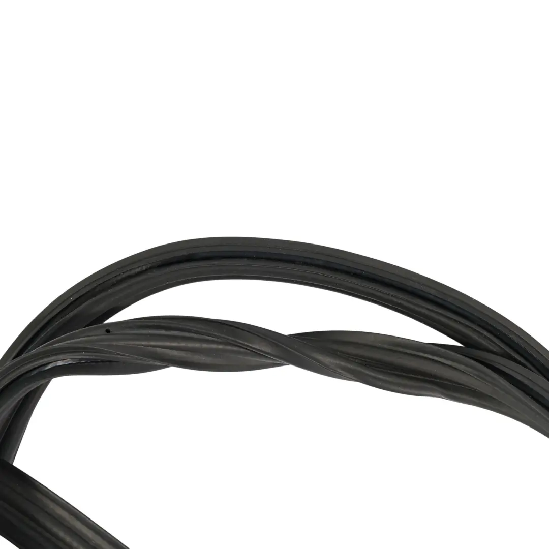 Joint D'Étanchéité De Hayon De Coffre pour Ford Mustang VI à propos du numéro de pièce FR3B-63438A00-AC Ford Mustang VI Joint D'Étanchéité De Hayon De Coffre - SKU FR3B-63438A00-AC - Numéro de pièce FR3B-63438A00-AC