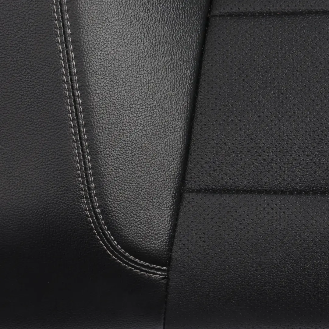 Mk6 GT Asiento Trasero De Cuero Negro para Ford Mustang con número de pieza FR3B-6363840-AF Ford Mustang Mk6 GT Asiento Trasero De Cuero Negro - SKU FR3B-6363840-AF - Número de pieza FR3B-6363840-AF