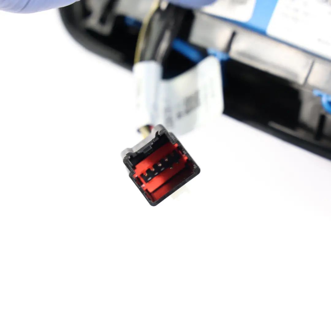 Ford Mustang MK6 Panneau De Plafonnier Intérieur Avant Noir - SKU FR3T-15K609-BA - Numéro de pièce FR3T-15K609-BA