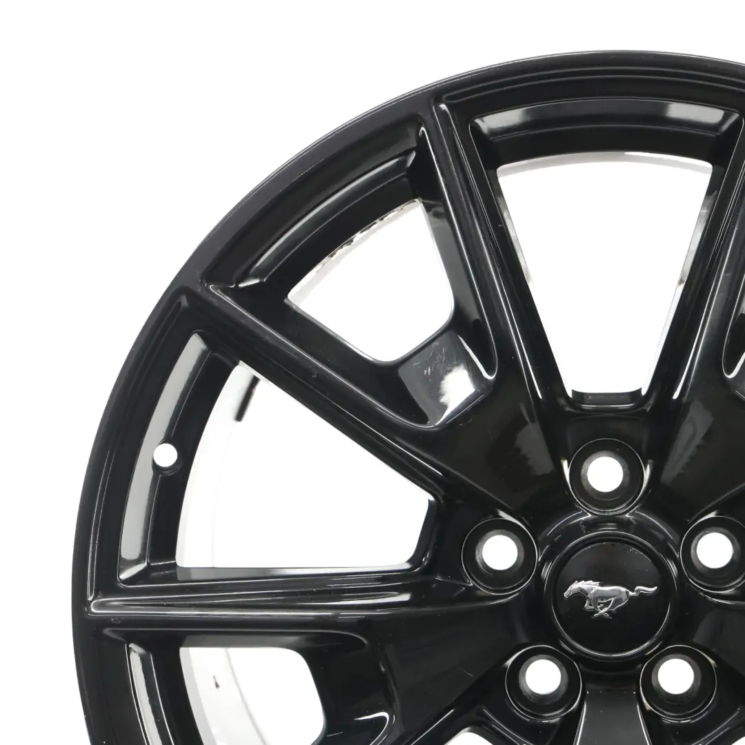 Mk6 GT Cerchio In Lega Nero 19" 9.5J ET:52,5 per Ford Mustang con numero di parte HR3C-1007-SA Ford Mustang Mk6 GT Cerchio In Lega Nero 19" 9.5J ET:52,5 - SKU HR3C-1007-SA-2 - Numero di parte HR3C-1007-SA
