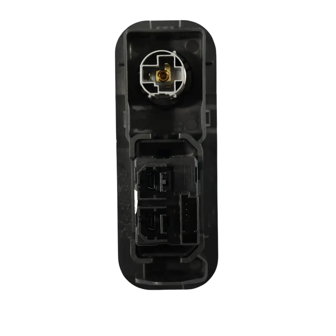 Ford Mustang GT Mk6 Gniazdo Port USB Zapalniczka 12V - SKU HU5T-14F014-AB - Numer Części HU5T-14F014-AB