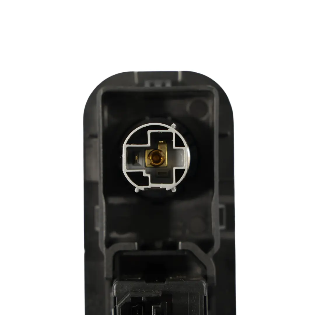 Ford Mustang GT Mk6 Toma De 12 V Con Interfaz Multimedia USB - SKU HU5T-14F014-AB - Número de pieza HU5T-14F014-AB