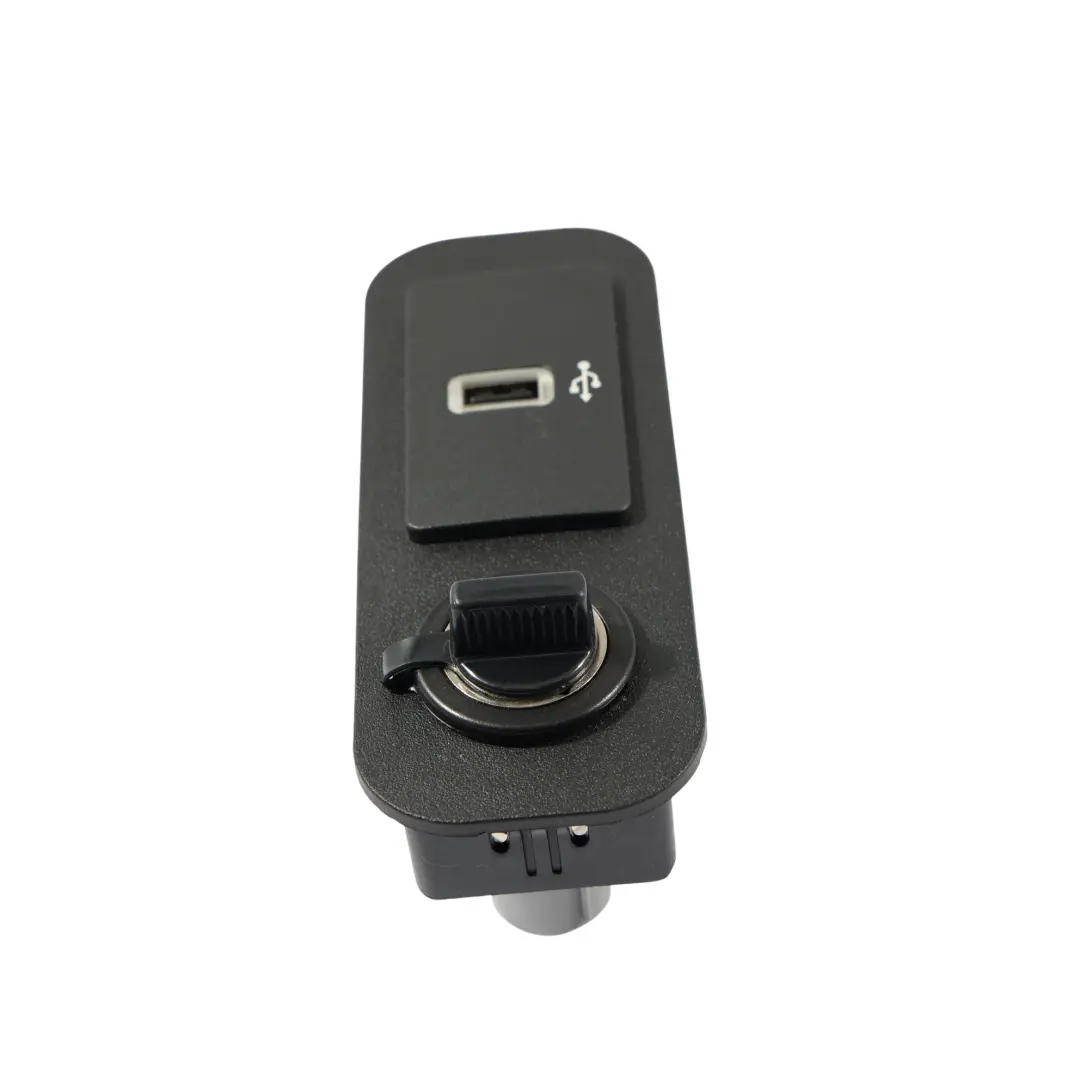 Mk6 Presa 12V Con Interfaccia Multimediale USB per Ford Mustang GT con numero di parte HU5T-14F014-AB Ford Mustang GT Mk6 Presa 12V Con Interfaccia Multimediale USB - SKU HU5T-14F014-AB - Numero di parte HU5T-14F014-AB