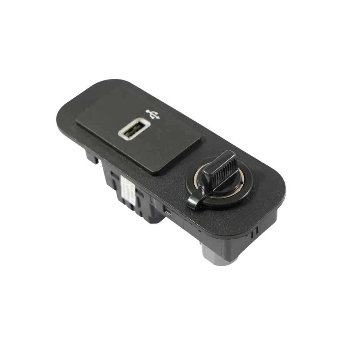 Mk6 12V Steckdose Mit USB Media Schnittstelle für Ford Mustang GT mit Teilenummer HU5T-14F014-AB Ford Mustang GT Mk6 12V Steckdose Mit USB Media Schnittstelle - SKU HU5T-14F014-AB - Teilenummer HU5T-14F014-AB