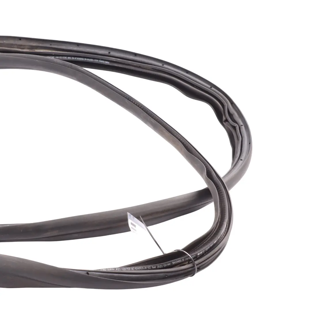 Front Door Seal Gasket Rubber Right O/S to Transit Custom with Part number JK21-V20708-AC Transit Custom Front Door Seal Gasket Rubber Right O/S - SKU JK21-V20708-AC - Part number JK21-V20708-AC