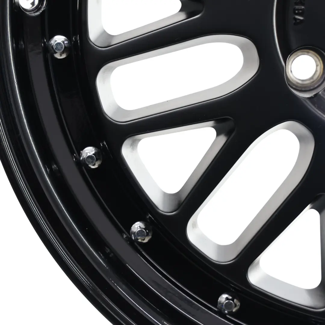 Keskin Titan Grau Leichtmetallfelge 18" 8J ET:35 P2036 für mit Teilenummer KT22-8018 Keskin Titan Grau Leichtmetallfelge 18" 8J ET:35 P2036 - SKU KT22-8018-1 - Teilenummer KT22-8018