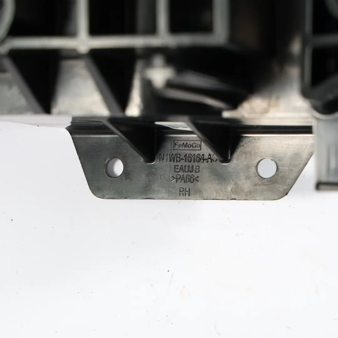 Mk2 Support De Fixation D'Aile Avant Droite pour VW Amarok à propos du numéro de pièce N1WB-16164-AC VW Amarok Mk2 Support De Fixation D'Aile Avant Droite - SKU N1WB-16164-AC - Numéro de pièce N1WB-16164-AC