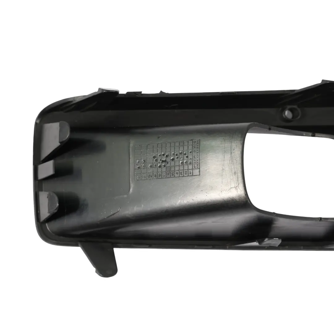 Mk2 Embellecedor Parachoques Delantero Izquierdo para Volkswagen Amarok con número de pieza N1XB-15A299-A Volkswagen Amarok Mk2 Embellecedor Parachoques Delantero Izquierdo - SKU N1XB-15A299-A - Número de pieza N1XB-15A299-A