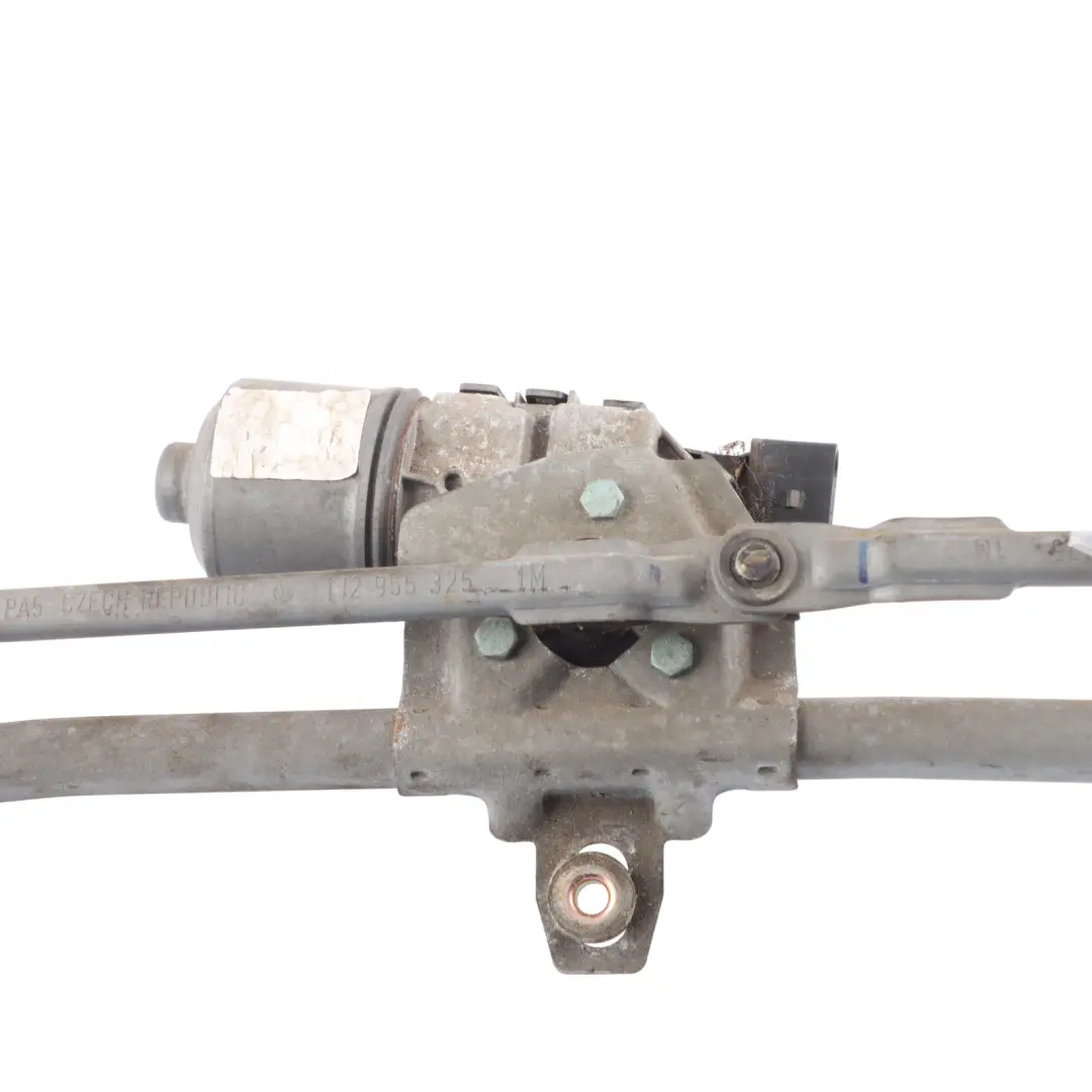 Audi A3 8L VW Golf Mk4 Windscreen Wiper Linkage With Motor 1J2955113C - SKU RHD-1J2955325 - Part number 1J2955325