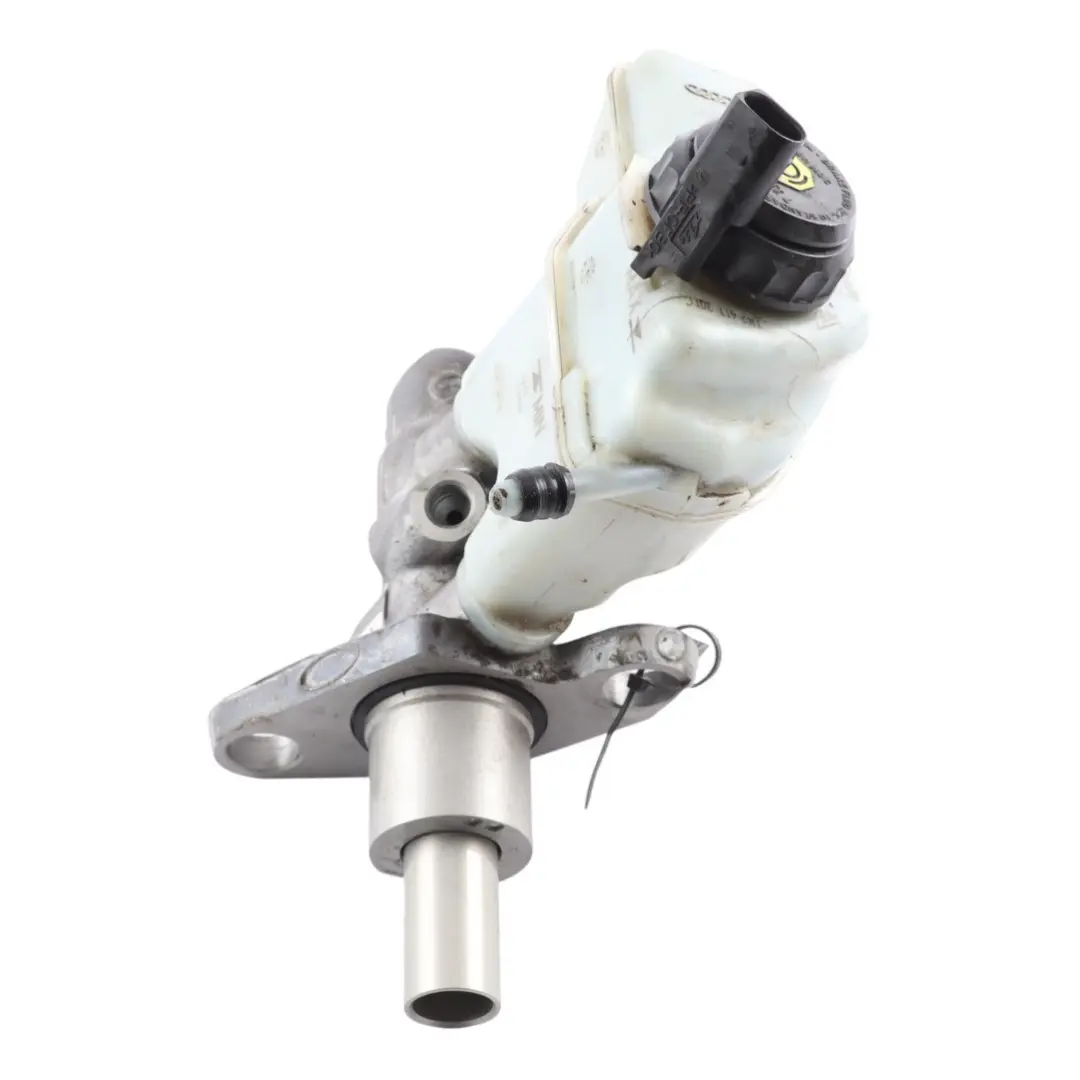 Mk3 Skoda Octavia II Audi A3 8p Brake Master Cylinder to VW Scirocco with Part number 1K2611301C VW Scirocco Mk3 Skoda Octavia II Audi A3 8p Brake Master Cylinder - SKU RHD-1K2611301C-1 - Part number 1K2611301C