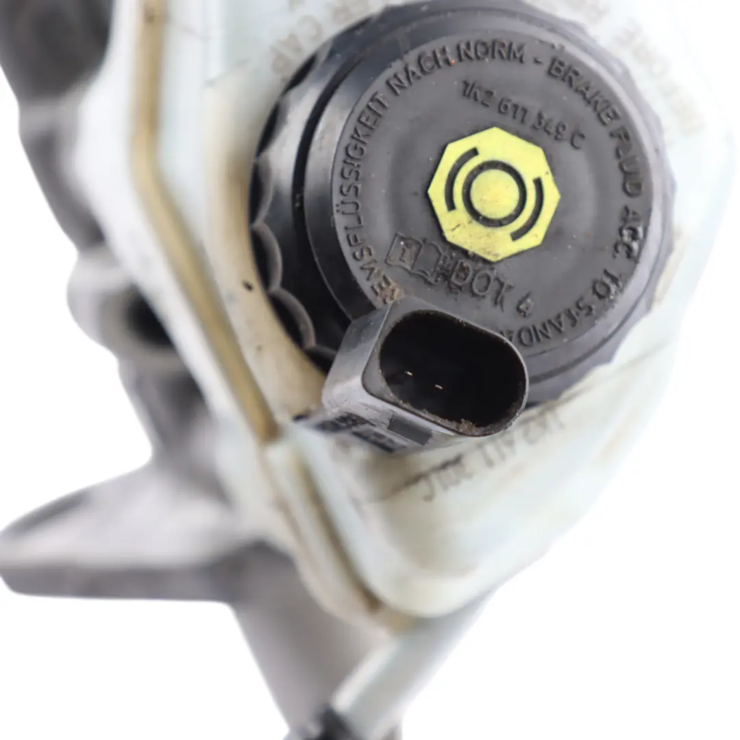 VW Scirocco Mk3 Skoda Octavia II Audi A3 8p Brake Master Cylinder - SKU RHD-1K2611301C-1 - Part number 1K2611301C