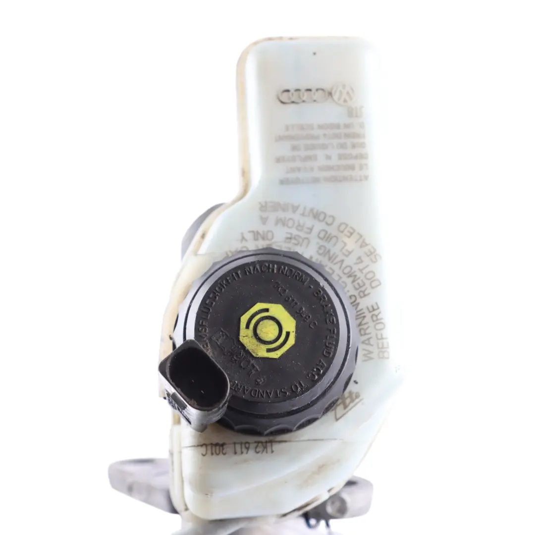 VW Scirocco Mk3 Skoda Octavia II Audi A3 8p Brake Master Cylinder - SKU RHD-1K2611301C-1 - Part number 1K2611301C