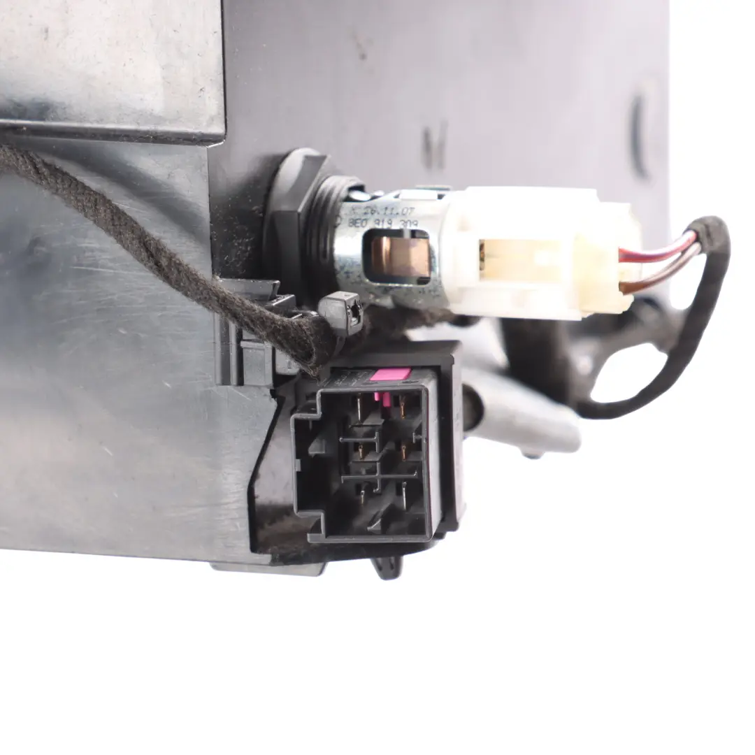 Dashboard Glove Box Compartment Black 424857095A to Audi R8 4.2 with Part number 424857103 Audi R8 4.2 Dashboard Glove Box Compartment Black 424857095A - SKU RHD-424857103 - Part number 424857103