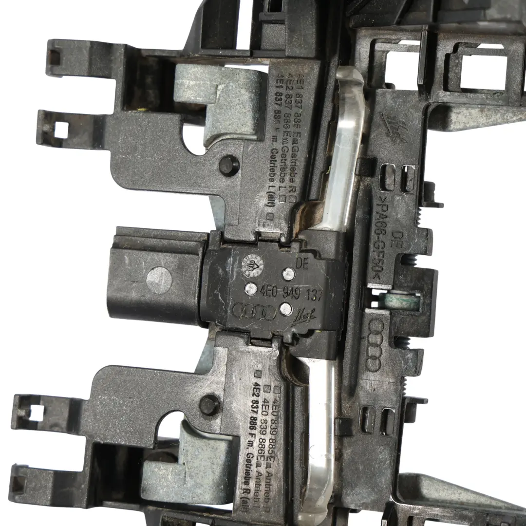 Audi A8 S8 D3 Exterior Door Grab Handle Support Bar Mount Right O/S - SKU RHD-4E0839886E - Part number 4E0839886E